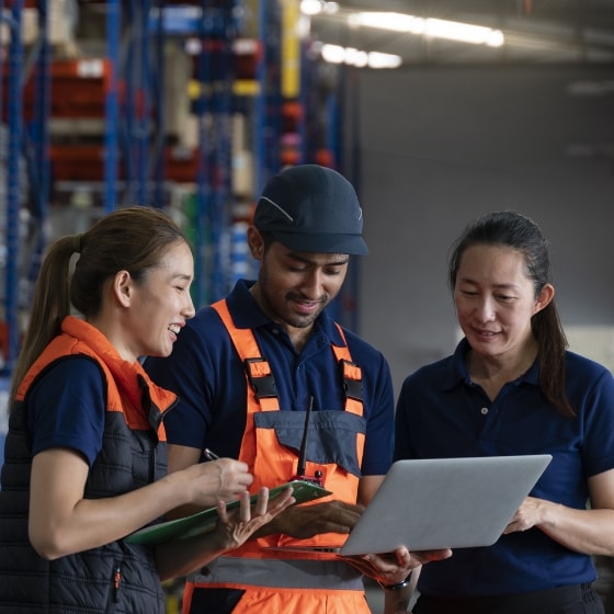 An image of work in the warehouse.