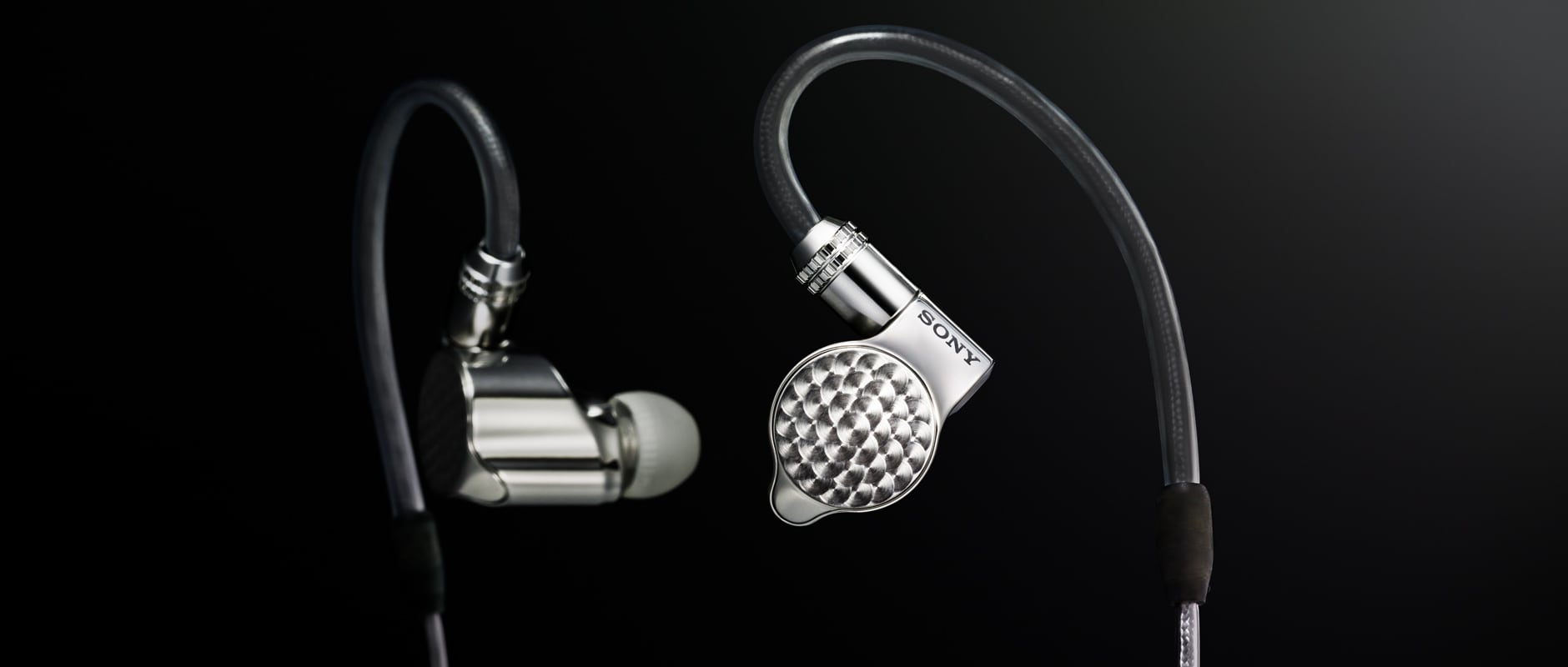 Photo of the IER-Z1R in-ear headphones