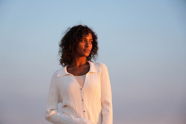 Portrait photograph of a woman in evening light